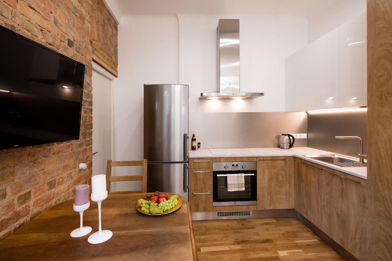 Brivibas House Design Apartments In City Center Riga Kültér fotó