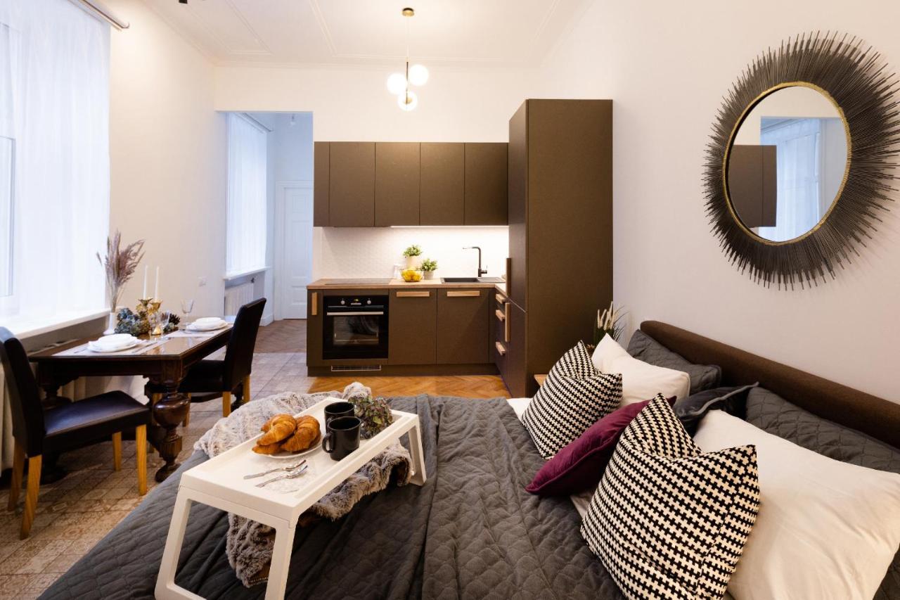 Brivibas House Design Apartments In City Center Riga Kültér fotó