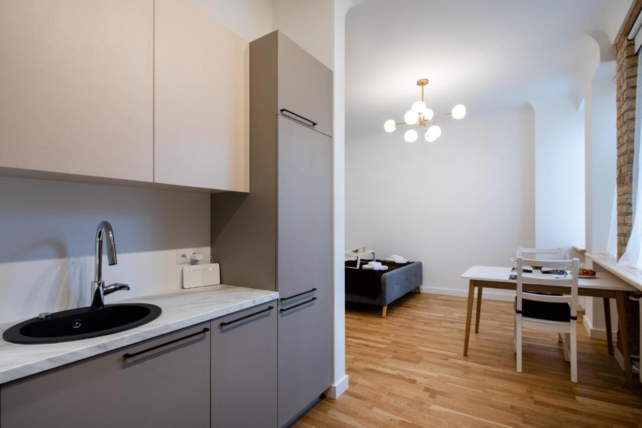 Brivibas House Design Apartments In City Center Riga Kültér fotó