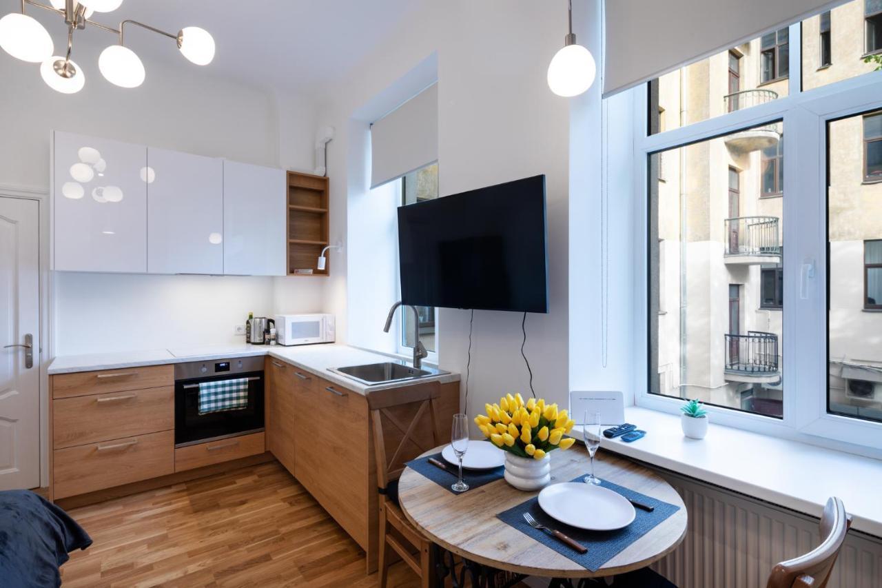 Brivibas House Design Apartments In City Center Riga Kültér fotó