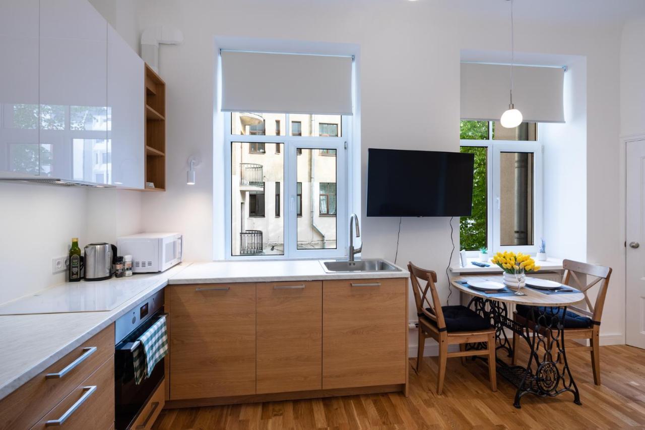 Brivibas House Design Apartments In City Center Riga Kültér fotó